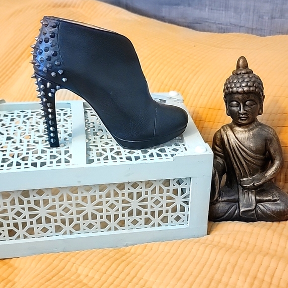 BCBGMaxAzria Black Leather Studded Ankle Bootie - Picture 2 of 8